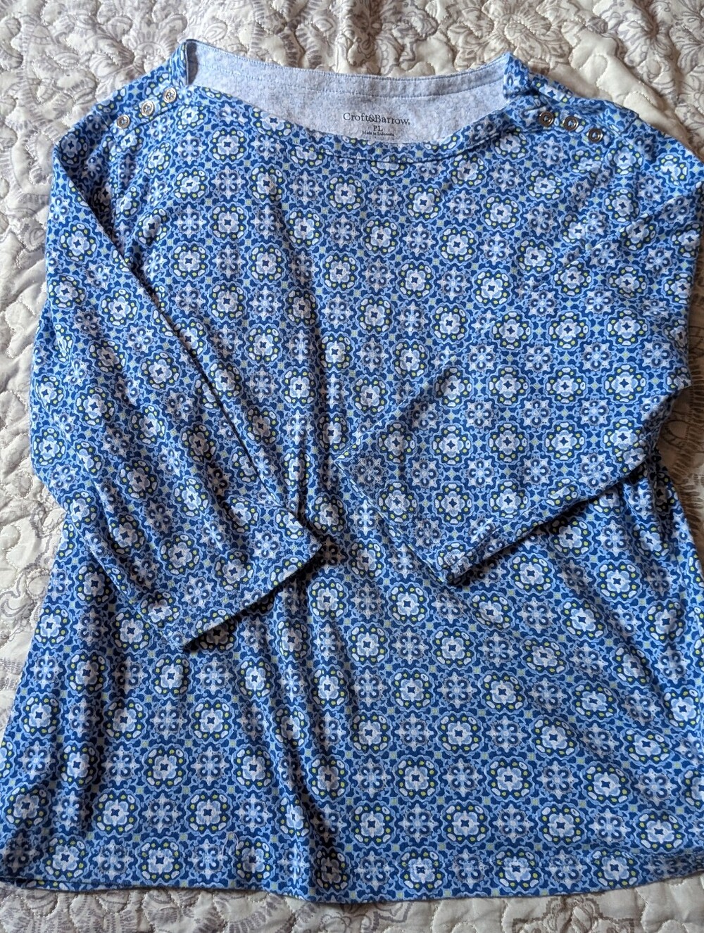 Woman's Top